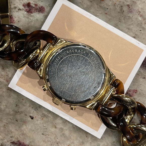 Michael KorsTortoise & Gold Chain Women’s Watch - Picture 6 of 6